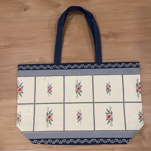 New Sézane Tote Bag - Picture 2 of 3